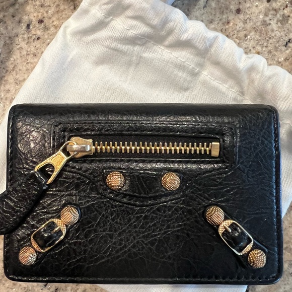 (SOLD) Balenciaga Bifold Card Case - Picture 2 of 12